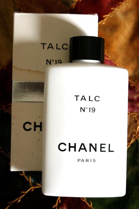 chanel talcum powder|Chanel setting powder.